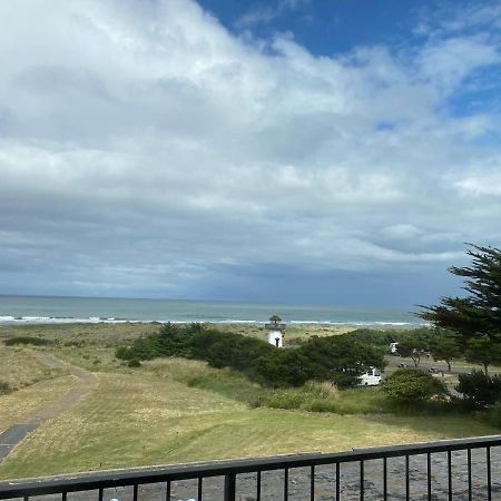 Beachcombers Inn Ґолд-Біч Екстер'єр фото